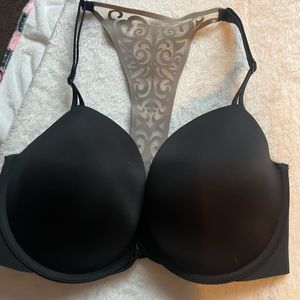Victoria Secret Razor Back Plunge Bra